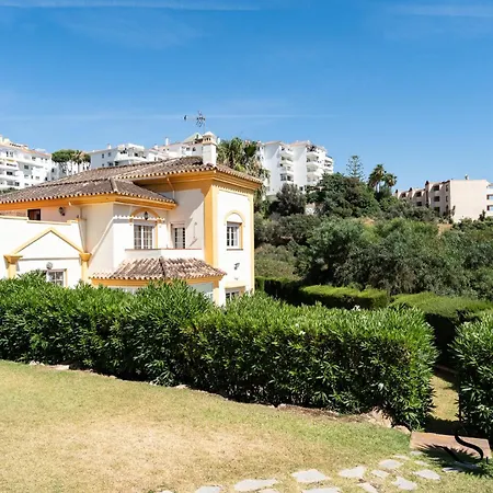 Peaceful Lux, 3 Bed Townhouse 10 Min To The Vakantiehuis *