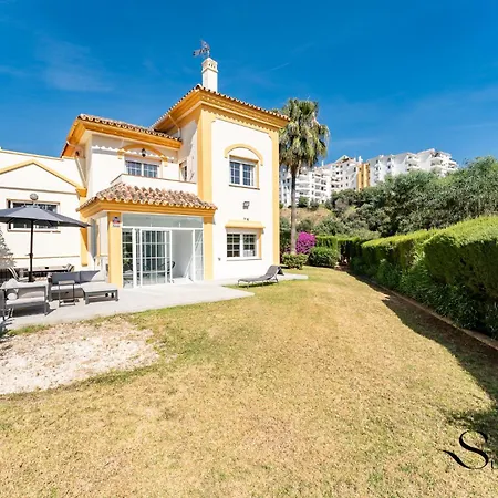 Peaceful Lux, 3 Bed Townhouse 10 Min To The *