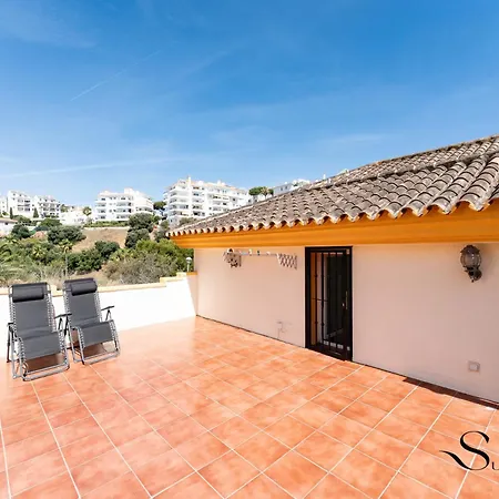 Vakantiehuis Peaceful Lux, 3 Bed Townhouse 10 Min To The