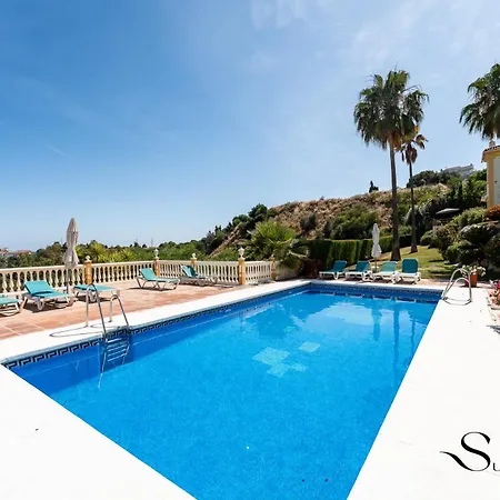 Vakantiehuis Peaceful Lux, 3 Bed Townhouse 10 Min To The